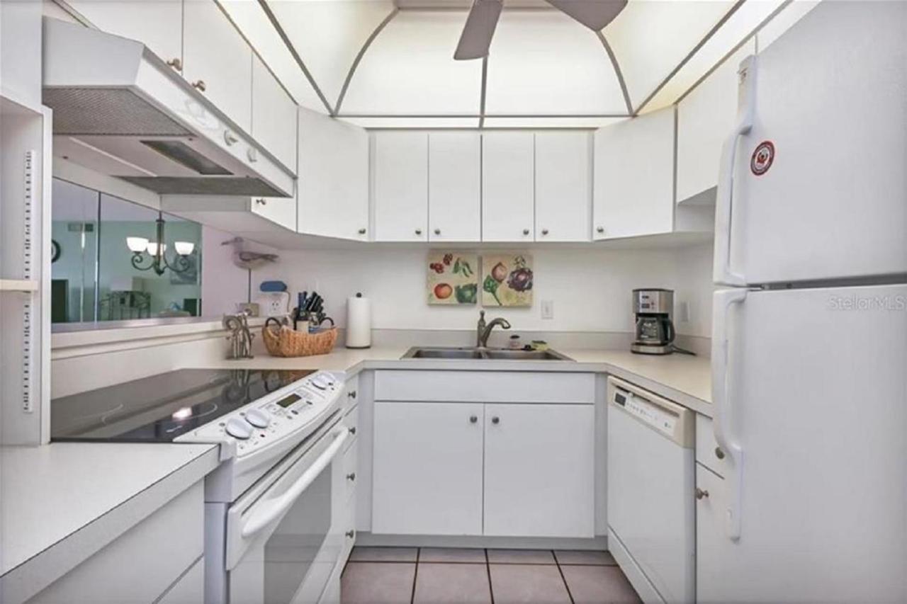 Siesta Key Escape Ground Floor Steps To Heated Pool And Free Trolley Appartement Buitenkant foto